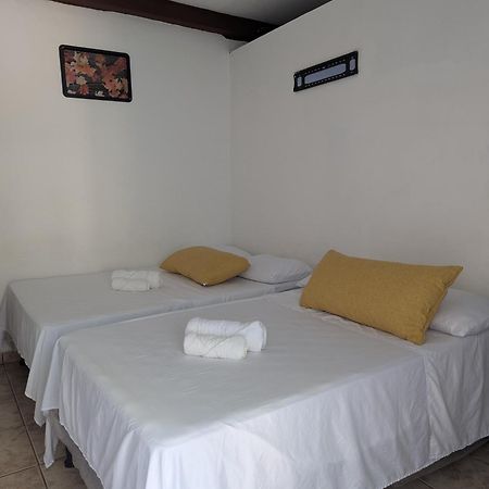 Anita'S Hotel Y Restaurante Ла Либертад Екстериор снимка